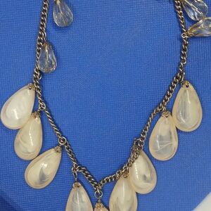 Elegant Cream Teardrop Necklace